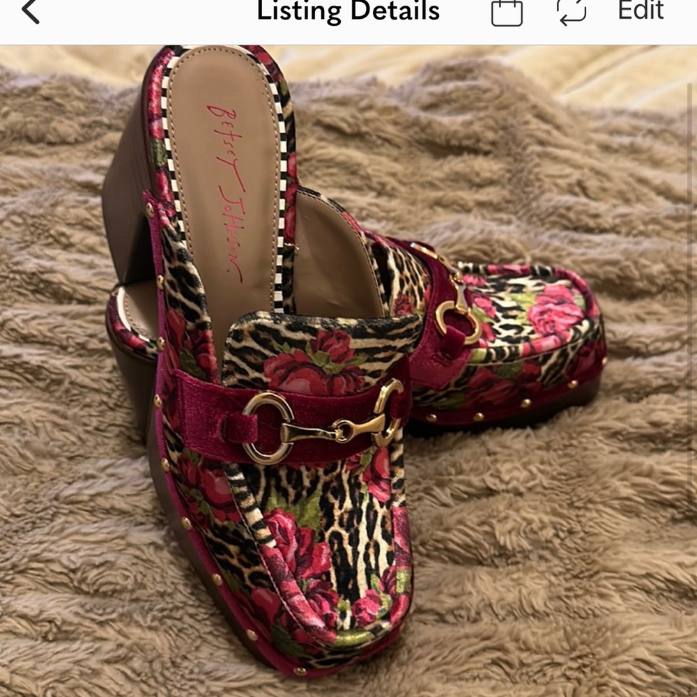 Betray Johnson shoes